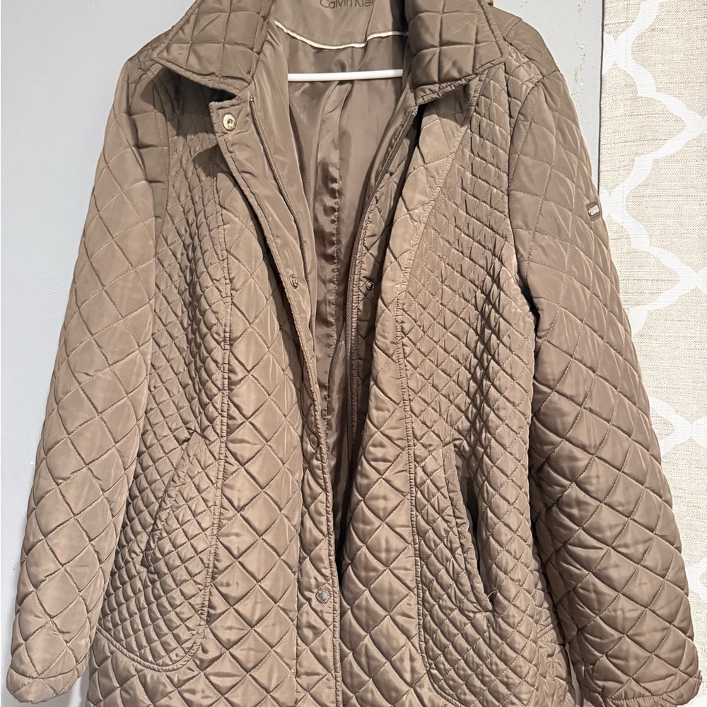 Calvin Klein Quilted Brown Puffer Jacket - Picture 4 of 7